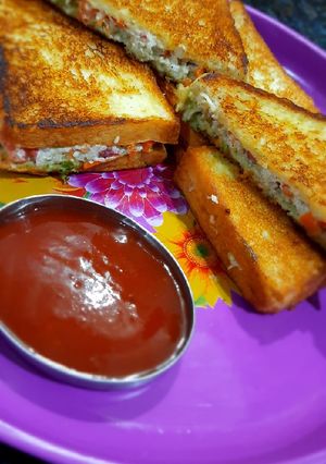 வெஜிடபிள் பிரெட் சாண்ட்விச் செய்முறை முக்கிய புகைப்படம்