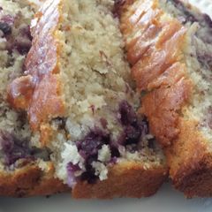 A picture of Blueberry quick bread.