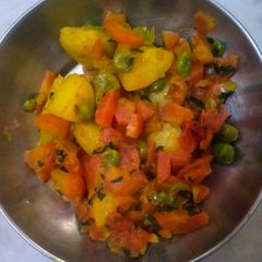 A picture of Gajar matar aloo ki sabji.