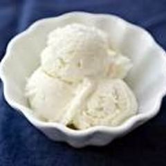 A picture of Vanilla Ice cream.