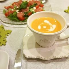 A picture of Creamy Carrot and Red Bell Pepper Soup.