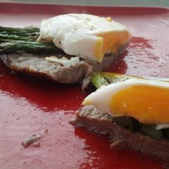 A picture of Grilled Carne Asada, Asparagus, and Duck Egg.