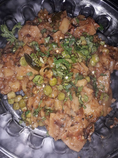 A picture of Roti masala.