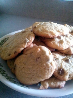 A picture of Awesome Chocolate Chip Cookies.