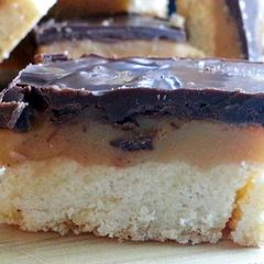 A picture of Millionaire shortbread.