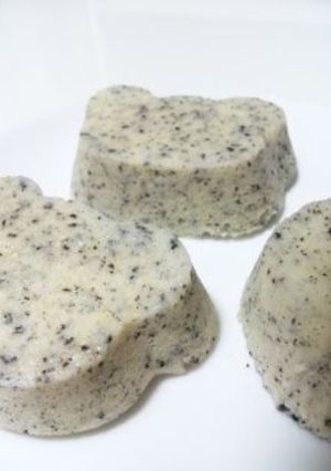 A picture of Microwave-Steamed Bread with Soymilk and Sesame for Toddlers.