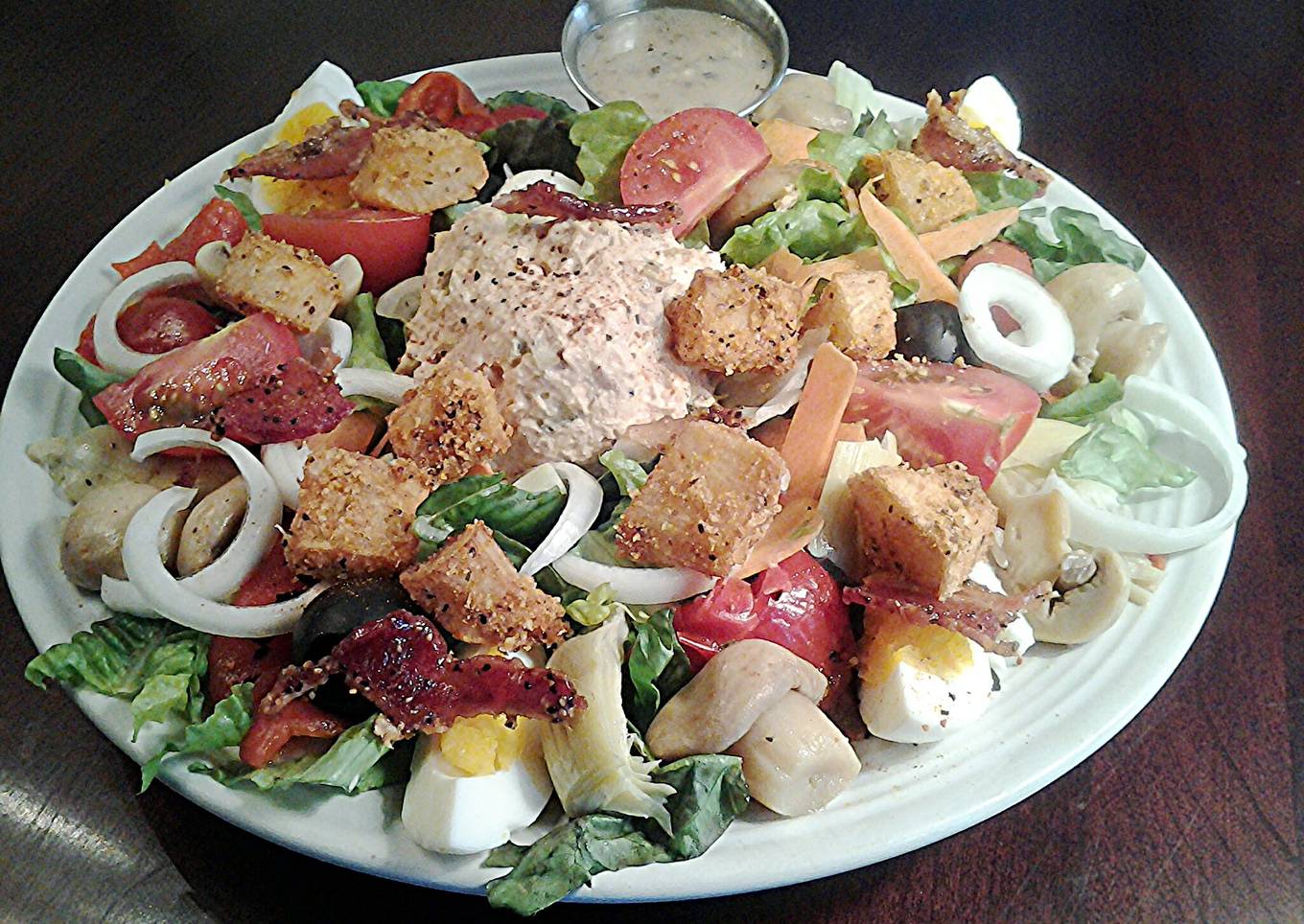 Tuna salad with crispy potato croutons