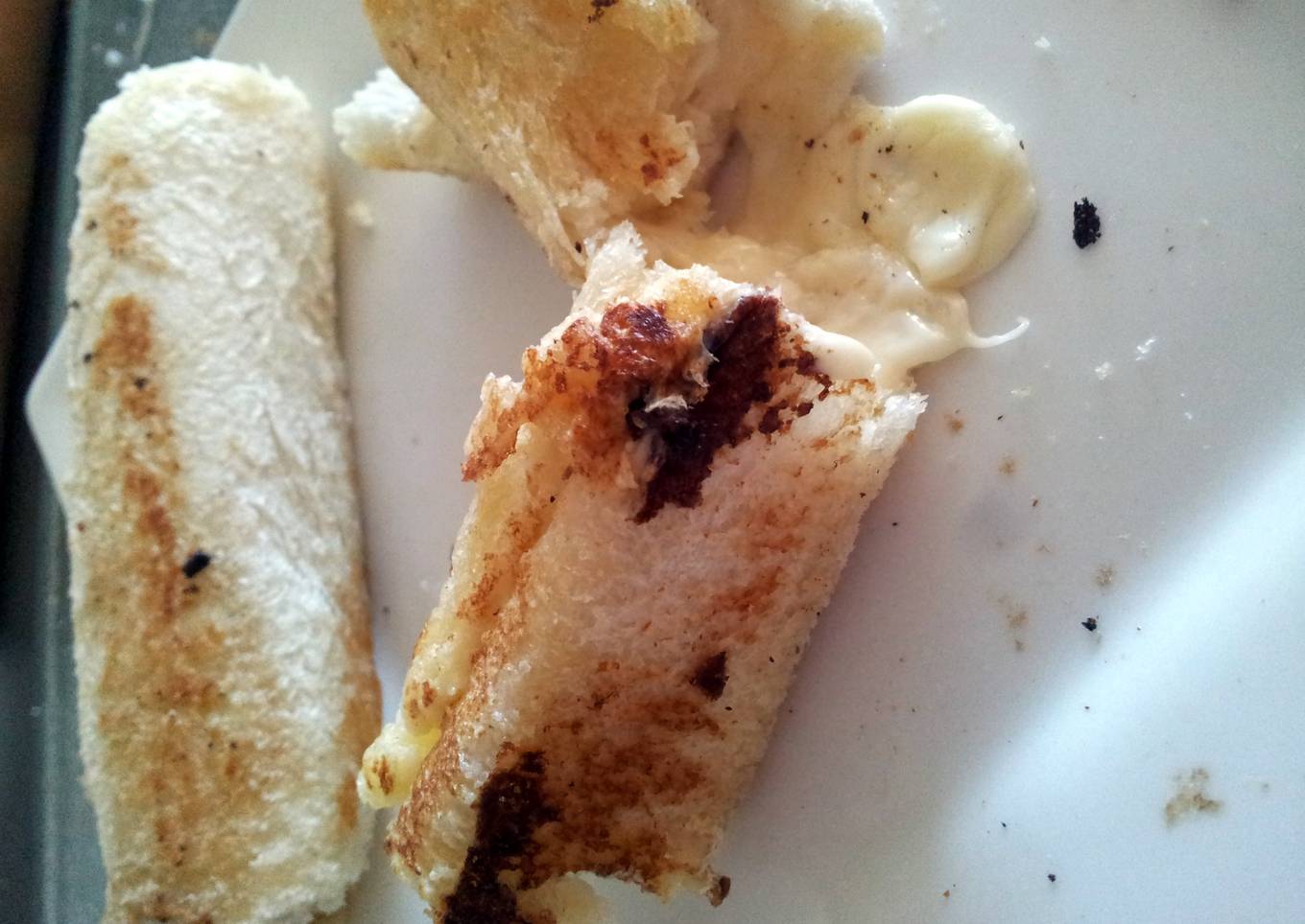 Melted Cheese Rolls :)