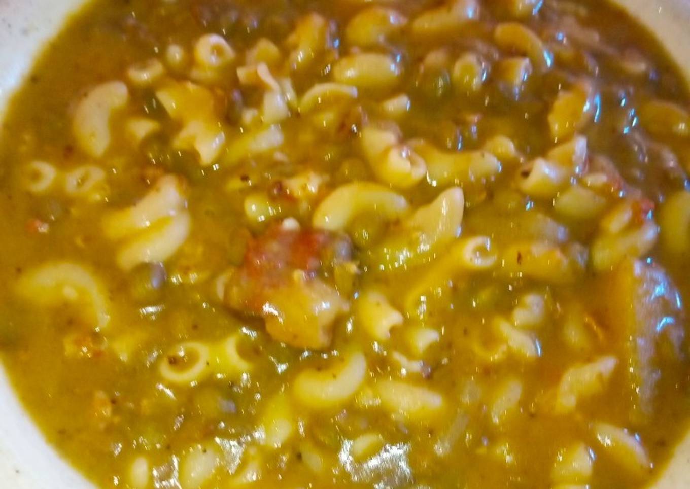 Menestron de costilla con lentejas