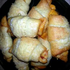 A picture of Pizza roll.