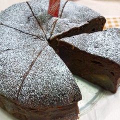 Fluffy and Moist ! Rich Chocolate Gateau A picture of Fluffy and Moist ! Rich Chocolate Gateau.