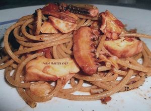 Foto di Spaghetti Integrali con Tentacoli di Seppie sfumate al Brandy