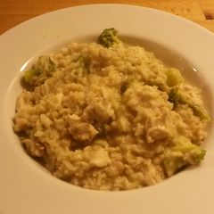 A picture of Robin's Whole Grain Rice & Chicken Casserole.