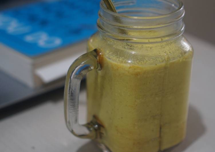 Langkah Mudah untuk Membuat Golden Milk/ Susu Kunyit/ Haldi Doodh yang Enak Banget