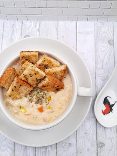 Foto resep Chicken Cream Soup With Garlic Bread