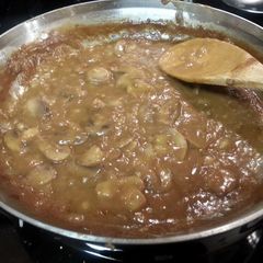 A picture of Marsala Sauce.