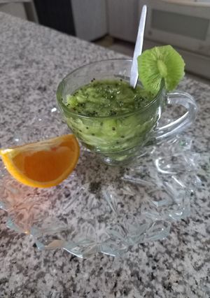 عکسی از دستور اسموتی کیوی