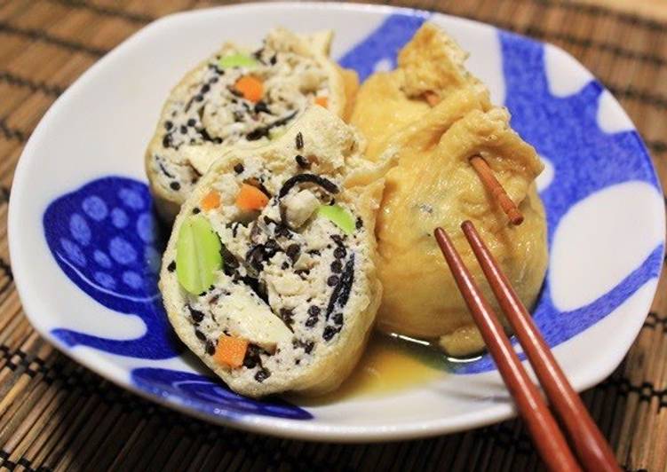 Recipe of Any-night-of-the-week Simmered Gomoku (Five-Ingredient) &#34;Kinchaku&#34; Pouches Stuffed with Tofu and Ground Chicken