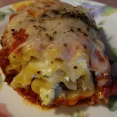 Pepperoni Pizza Lasagna Rolls A picture of Pepperoni Pizza Lasagna Rolls.