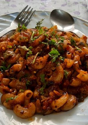 A picture of Spicy Peri peri American vegetable pasta masala.