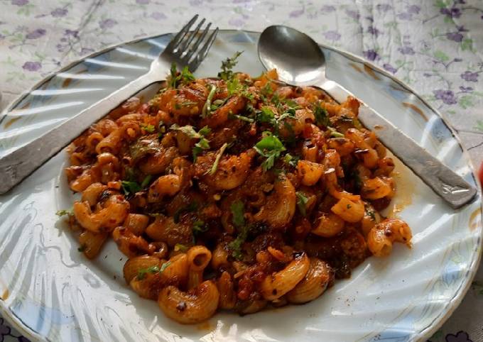 Spicy Peri peri American vegetable pasta masala