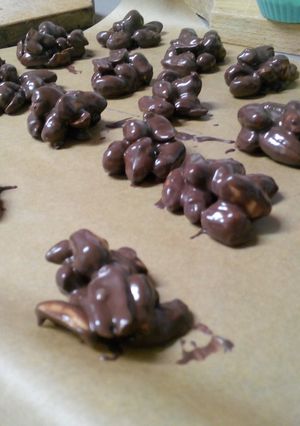 A picture of Choco peanuts.