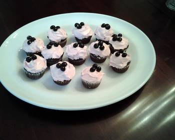 Fresh, Cooking Recipe Chocolate Cupcakes with Pomegranate Cream Cheese Frosting Most Delicious