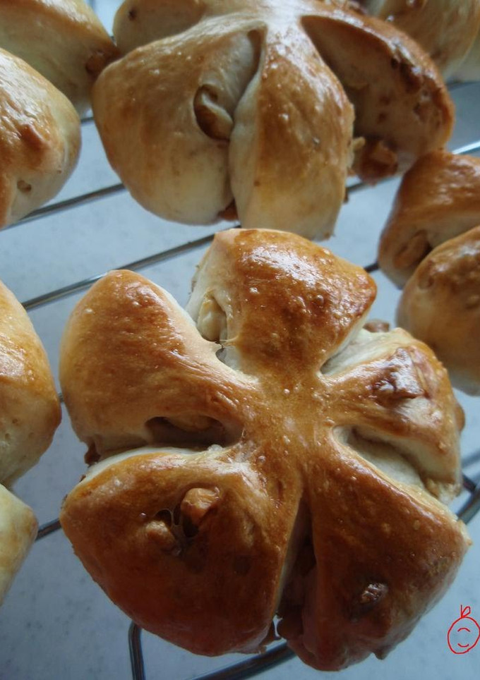 A picture of Using a Bread Machine! Fluffy Walnut Bread.
