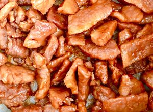 Hình của món Thịt Nạc Kho Quéo Nước Dừa.