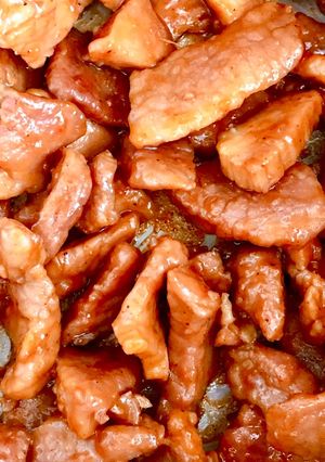 Hình của món Thịt Nạc Kho Quéo Nước Dừa.