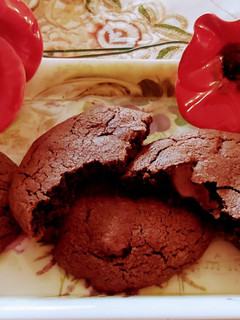Csupa csokis brownie-es kekszecskék 🍫🍫🍪🍪🍪 recept fotója