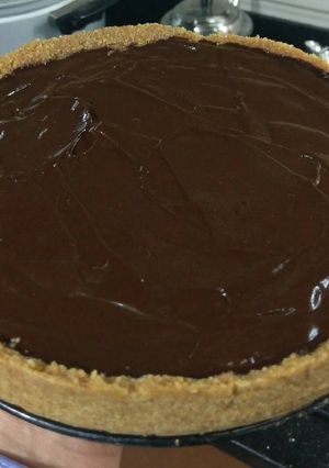 A picture of Avocado chocolate pie.