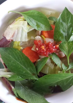 A picture of Quick 3 steps vegetarian pho.