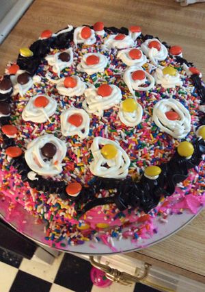 A picture of Rassie Cake.