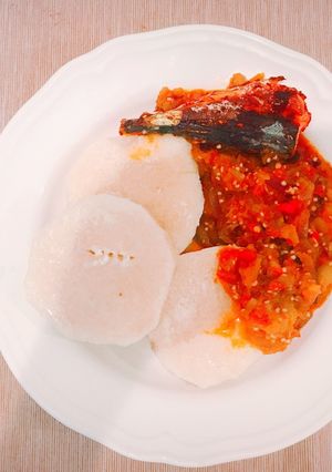 A picture of Garden Egg stew.