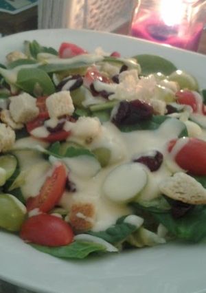 A picture of Easy Summer Salad.