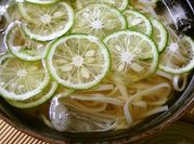 A picture of cold udon