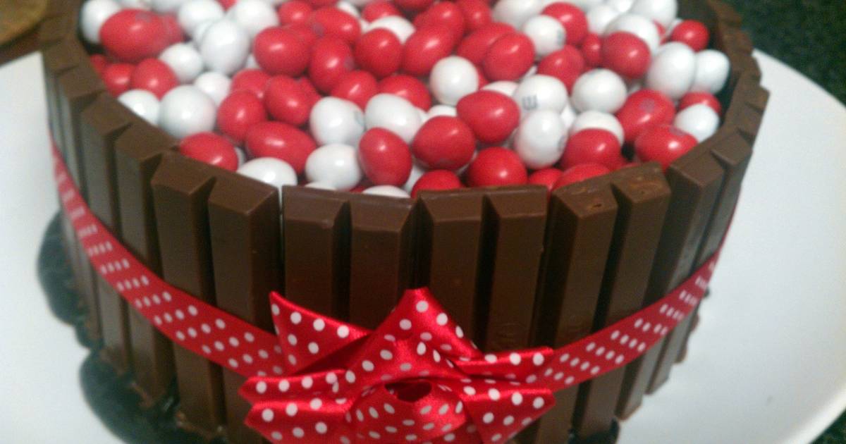 Yogurt Cake With Chocolate Icing Decorations Optional Recipe By Aggie Owczarek Cookpad
