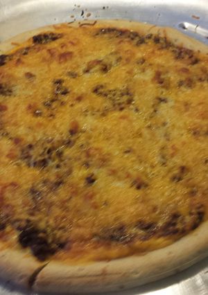A picture of Taco pizza.