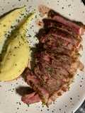 Μοσχαρίσιο steak με πουρέ πατάτας