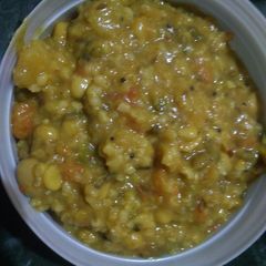 A picture of Mix broken wheat(daliya) khichdi.