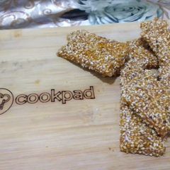 A picture of Sesame Chikki 🫧🫧🫧.