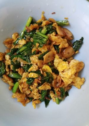 Foto resep Oseng Sawi Telur 🥗