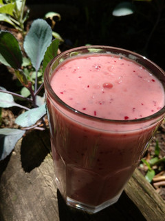 Una foto de Licuado smoothie de ciruelas y pera