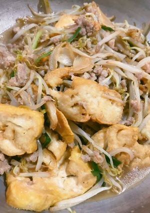 รูปของ ผัดถั่วงอกเต้าหู้หมูสับหรือไก่สับ
