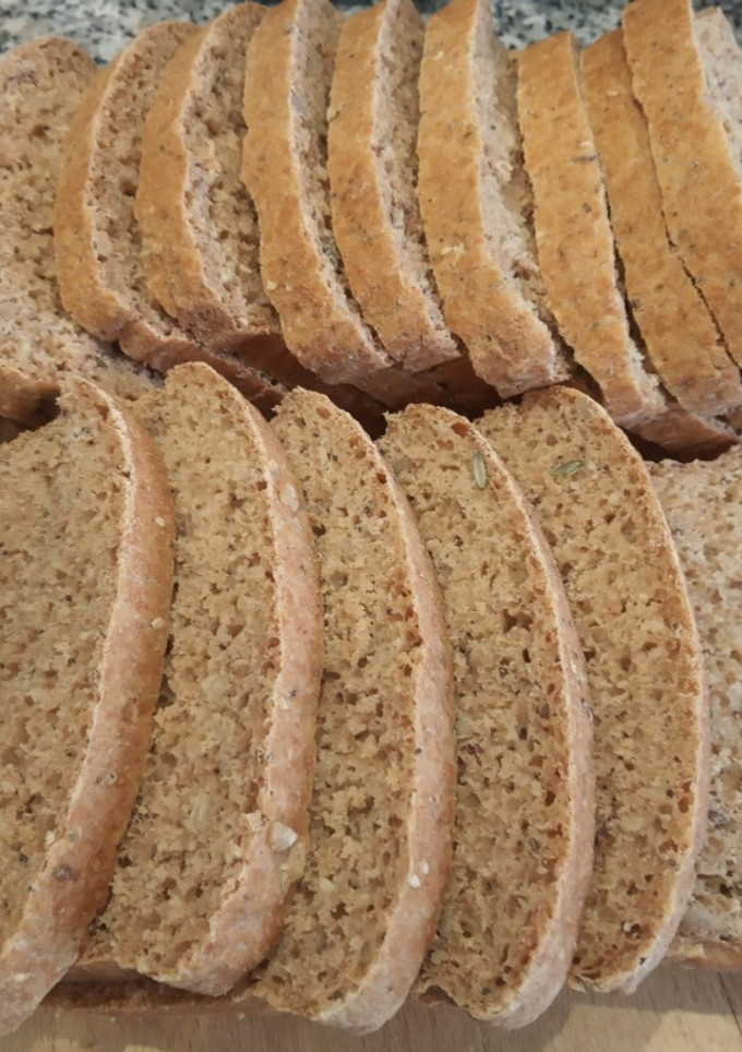 Una foto de Pan de espelta integral con mezcla de semillas