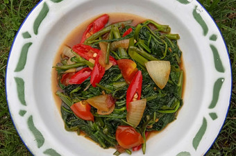 Langkah Mudah untuk Menyiapkan Tumis Kangkung Saus Tiram, Lezat