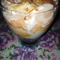 A picture of Creamy fruit trifle 🤤.