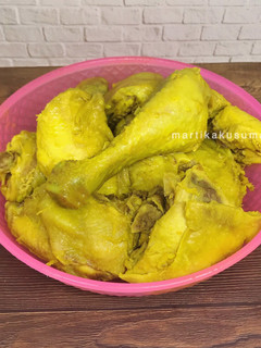 Foto resep Ayam ungkep bumbu kuning