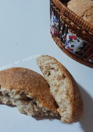 Une photo de Pain complet (farine complète et semoule d'orge) 🌾